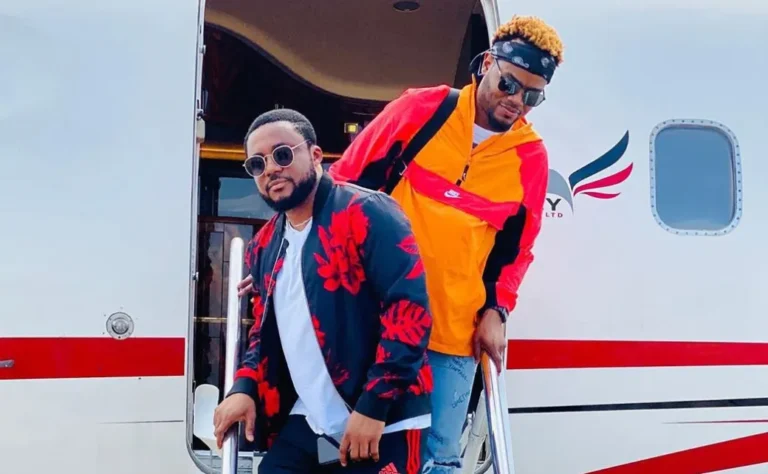 Tim Godfrey - Nara Ekele Mo (Feat. Travis Greene)